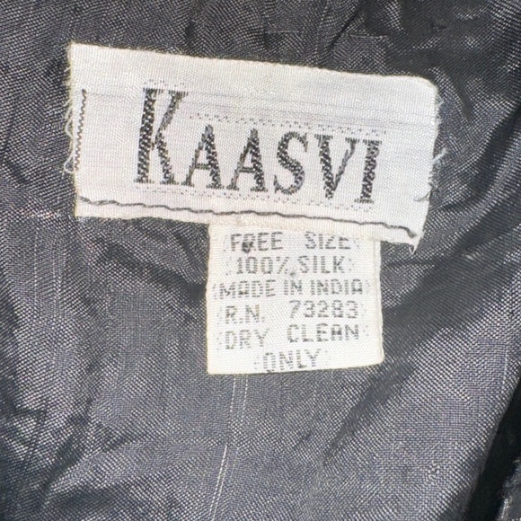 KAASVI | Women’s Sequin Butterfly Shaw | One Size - Picture 8 of 8